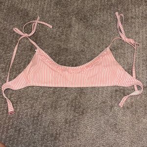 Aerie pink and white seersucker scoop bikini top small